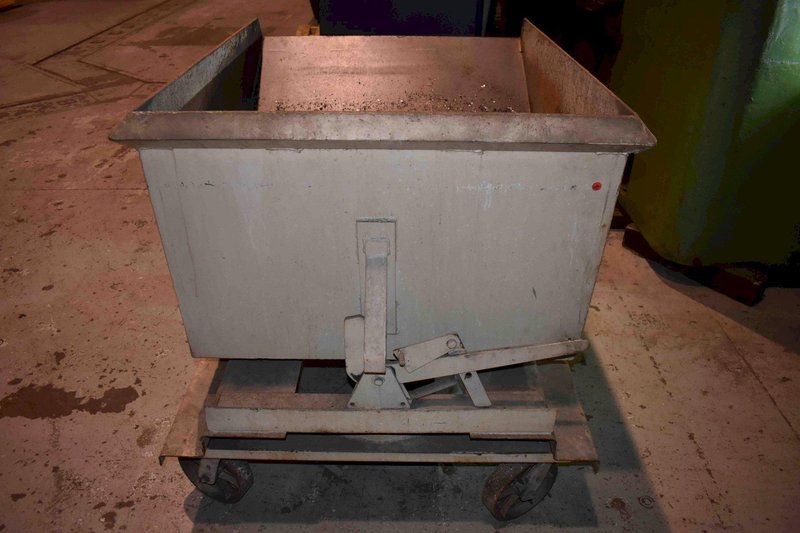 JESCO Model 211311, 1/2 Cubic Yard Self Dumper Hopper with Super Heavy Duty Formed Base on Caster Wheels, 5,000 lbs Capacity