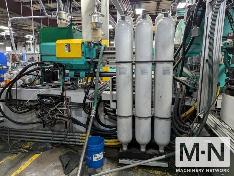 550 TON 29.1/ 8.2 OZ ARBURG MODEL 920S-5000-1300/400 2-COLOR INJECTION MOLDING MACHINE MFG 2015