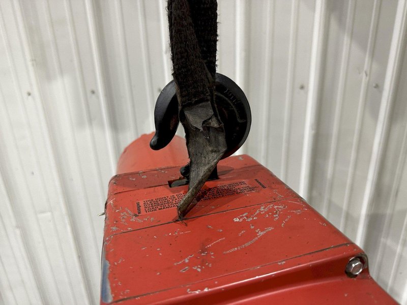 1/2 TON DAYTON ELECTRIC CHIAN HOIST : STOCK #77768