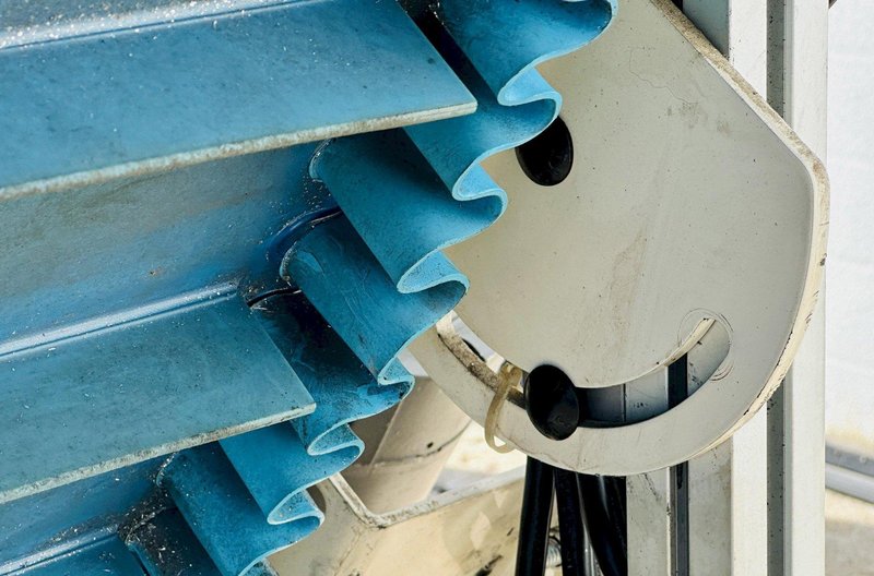 EMI Plastics Equipment  |  EAC12 - 48 - 40  |  12” x 48" Incline Belt Conveyor