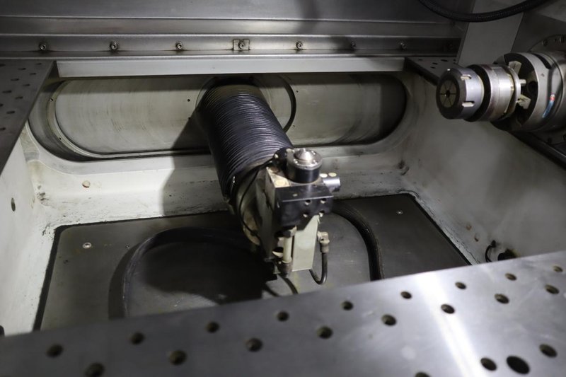 Makino U6 B CNC Wire EDM Electrical Discharge Machine, Hyper i Control, Programmable MMK Rotary Table, Auto Thread, Dielectric System - Only 712 Machining Hours!