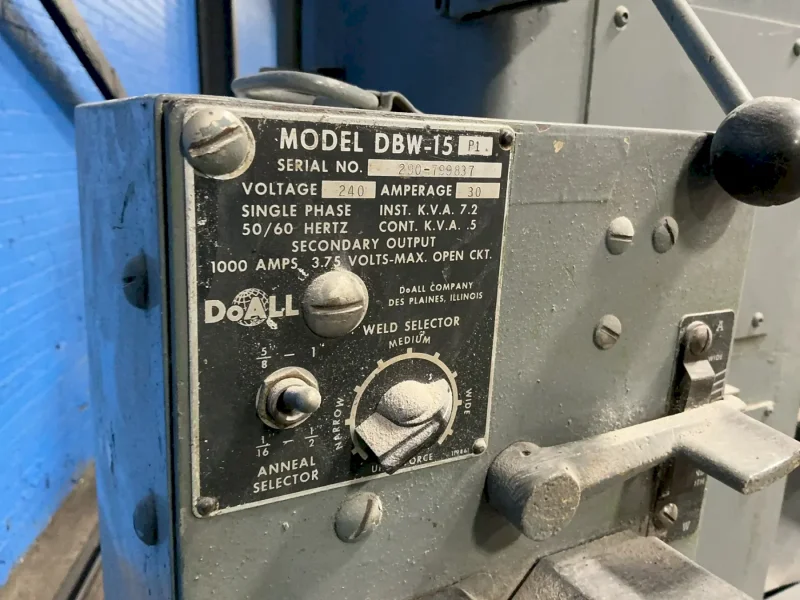 DOALL 30” X 30” VERTICAL BAND SAW   -  V 26