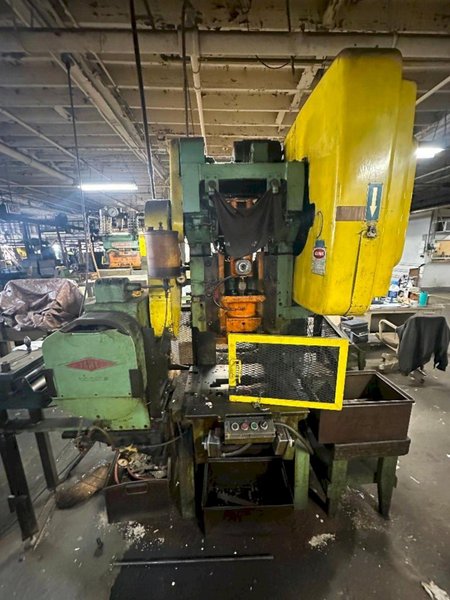 35 TON O.B.I. BLISS C-35 FLYWHEEL SINGLE CRANK PRESS: STOCK #22548