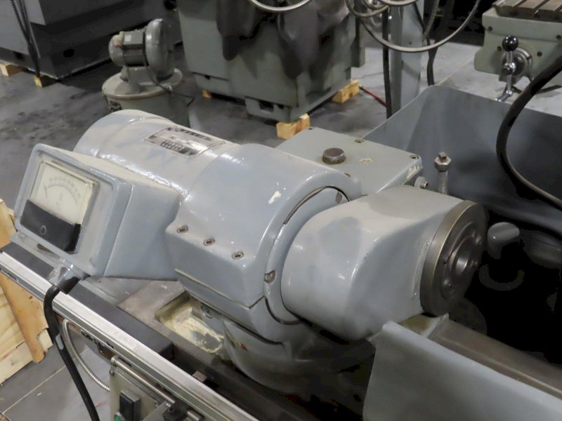 Universal ID/OD Grinder with 2-Axis DRO with ID Grinding Attachment and Acu-Rite 2-Axis DRO- Auction Item