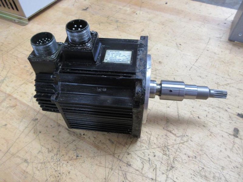 Used Haas Servo Axis Motor Yaskawa Model SGMG-09A2AB Servo Axis Motor for Haas Part #93-0346