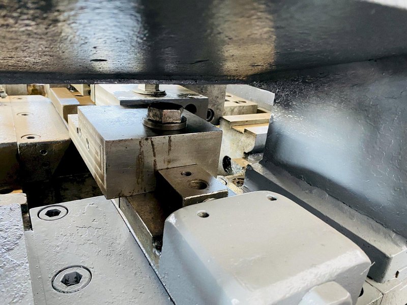 1/2&quot; X 24&quot; US BAIRD MODEL # 8 4-SLIDE WIRE MACHINE. STOCK # 0509019