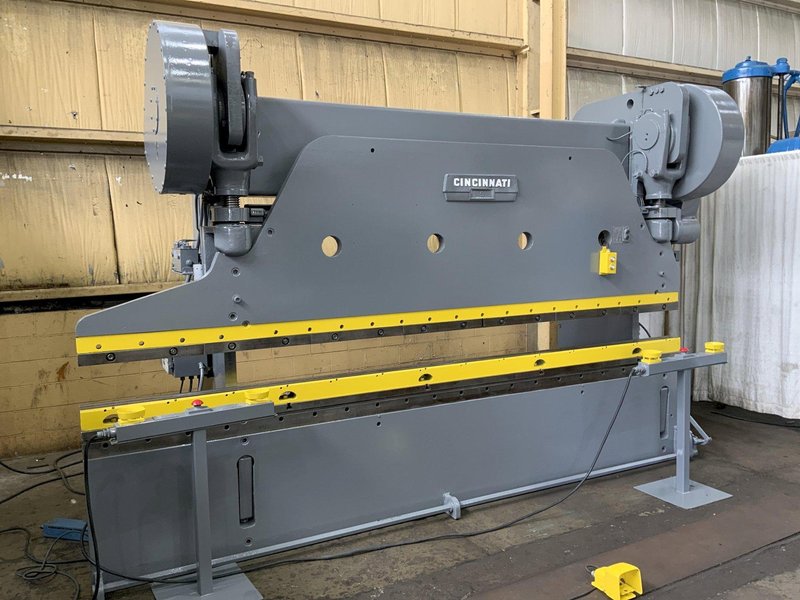 225 TON X 14' CINCINNATI PRESS BRAKE: STOCK #81401