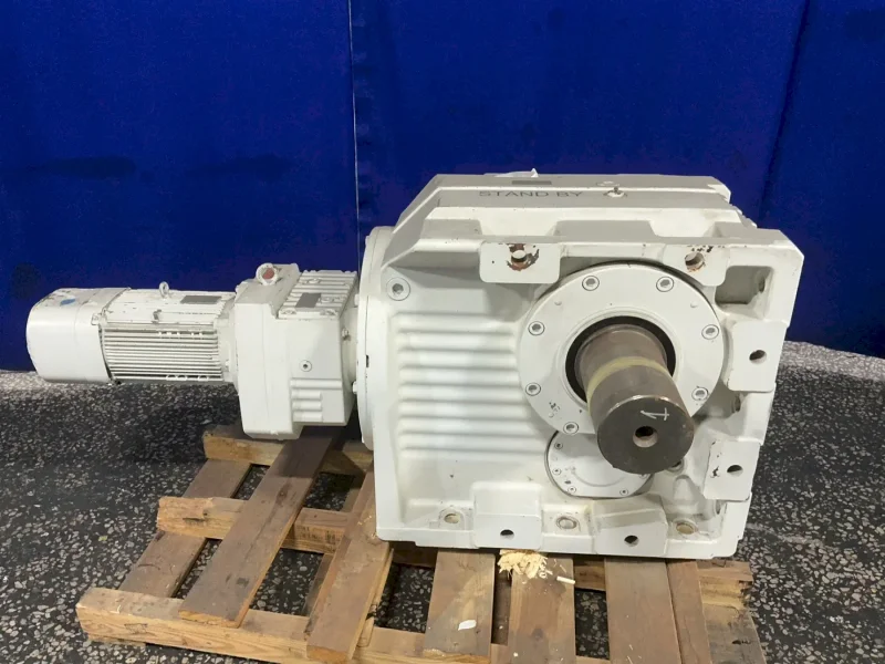 SEW-EURODRIVE 7.5 HP GEAR DRIVE