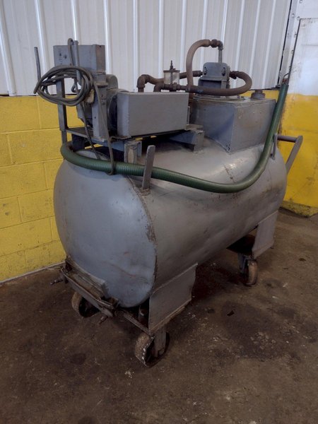 VACUUM PUMP WITH ACCUMULATOR TANK ON WHEELS: STOCK 17376