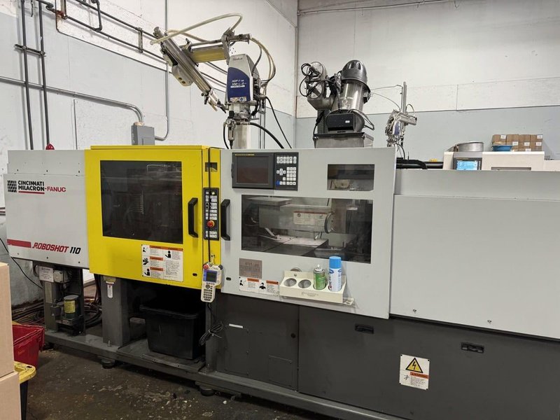 110 Ton 8 oz Cincinnati Roboshot Milacron, 1999 – Screw and Barrel Replaced, 2′ x 2′ Platen