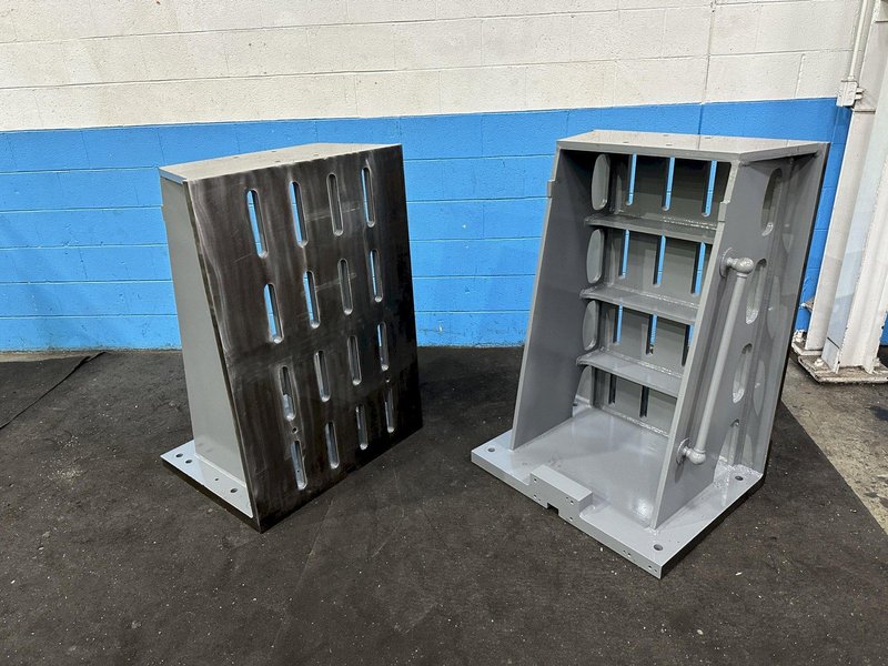 1 SET OF 47&quot; X 33&quot; X 27&quot; G &amp; L HEAVY DUTY ANGLE PLATE: STOCK #77725