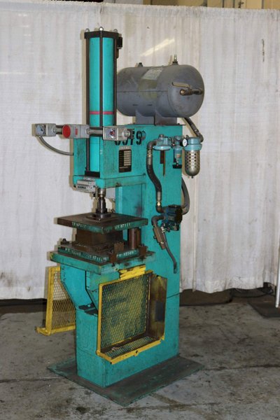 15 TON PRESSOTECHNIK HYDRAULIC C FRAME PRESS: STOCK #59608