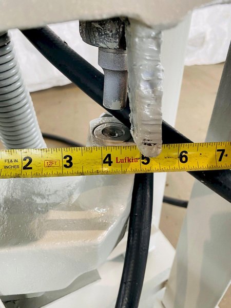 FABRILINE MODEL FH-12 C-FRAME HYDRAULIC PUNCH. STOCK # 0501116