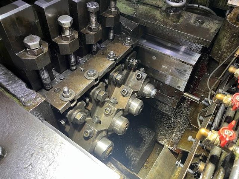 Nedschroef Model BMV4 High Speed 4 Die Boltmaker
