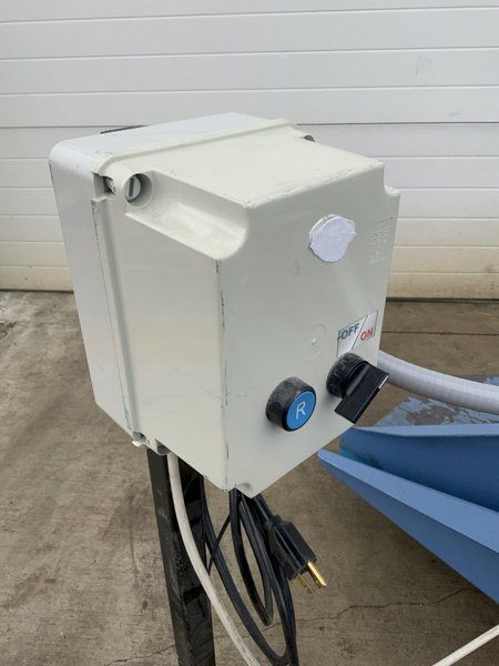 1000 LB ENSIGN MODEL 10-8500 GAYLORD TILTER W/ VIBRATOR: STOCK #80928