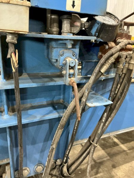 200 TON X 15' JAVELINA TRAVELING HEAD ROLLING FRAME HYDRAULIC STRAIGHTENING PRESS: YOBRO #25136