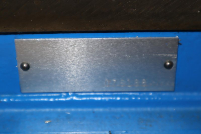 Kurt D688 6" Machine Vise with Handle- Auction Item