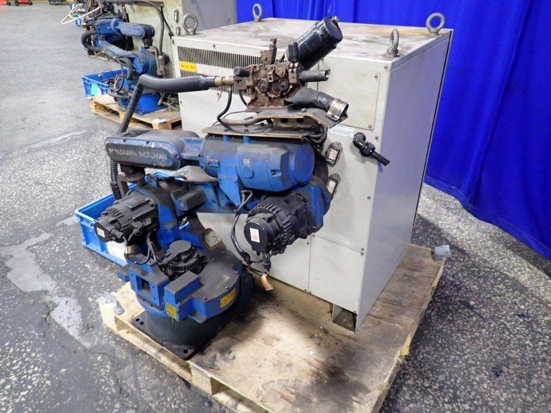 YASKAWA MOTOMAN ROBOT  -  MOTOMAN-MH6