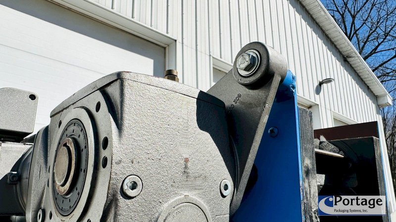 Goessling 90° Up / Elevating / Z Conveyor  |  Screw / Bolt / Material Conveyor