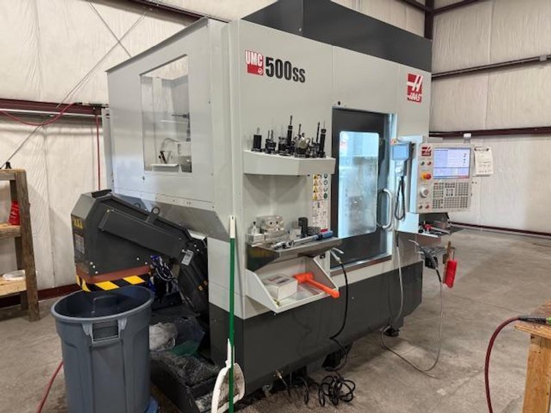 Haas UMC-500SS 5 Axis UMC, 2023 – TSC, Chip Conveyor, Probe