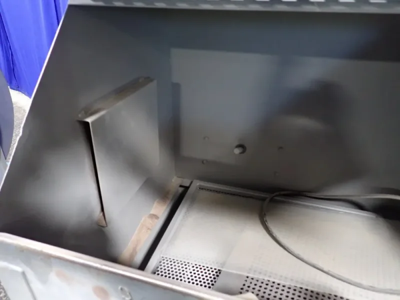 TRINCO 20" X 36" X 20" BLAST CABINET  -  36
