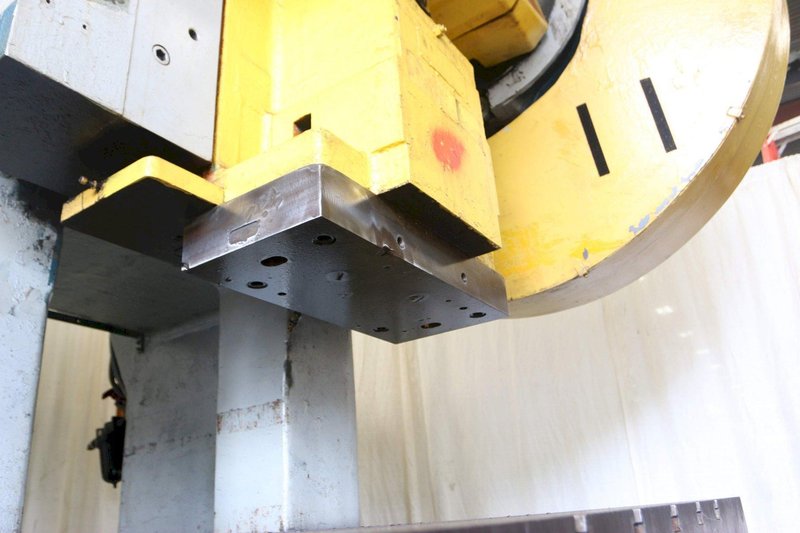 125 TON V &amp; O SUPER 125 BACKGEARED OBI PRESS: STOCK #70259