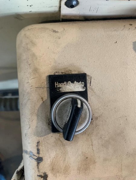 4,000 LB X 15" DURANT CC6015 MOTORIZED COIL CRADLE. STOCK # 0957823