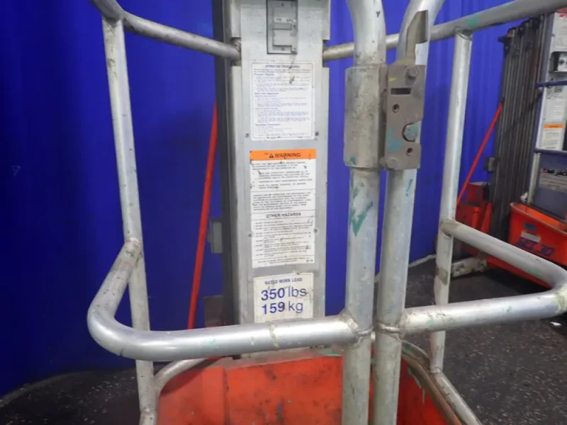 SKYJACK 350 LBS MANLIFT  -  SJP