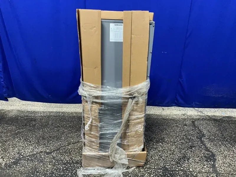 SAMSUNG AIR CONDITIONER  -  AM060TNZDCH/AA