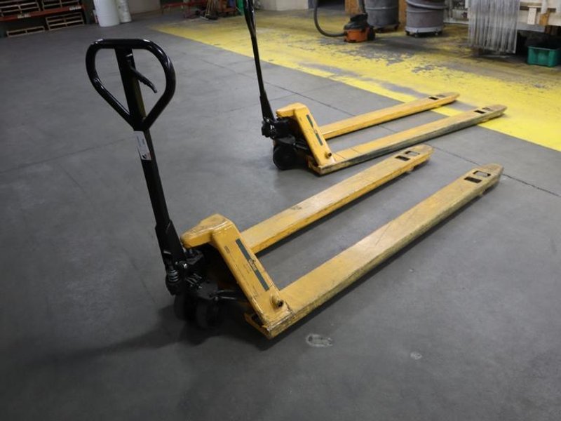 Pallet Jack Uline H-1779, 3300 LB Capacity 27" Fork Width 71" Fork Length- Auction Item