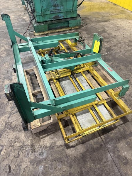 10,000 LBS X 24" X .105" ROWE ENTRY SERVO FEED LINE, COIL CAR, REEL, STRAIGHTENER, INDRAMAT SERVO FEED: YOBRO #24518
