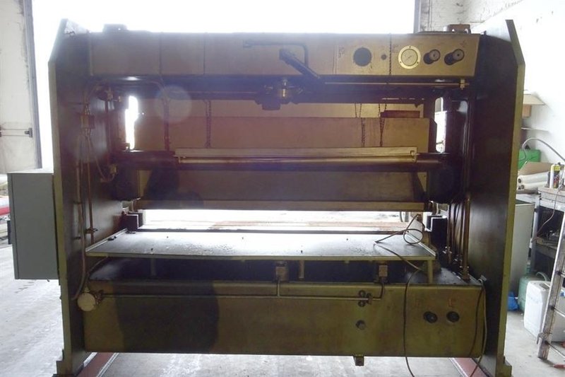 LVD - 40 ton x 2500 mm