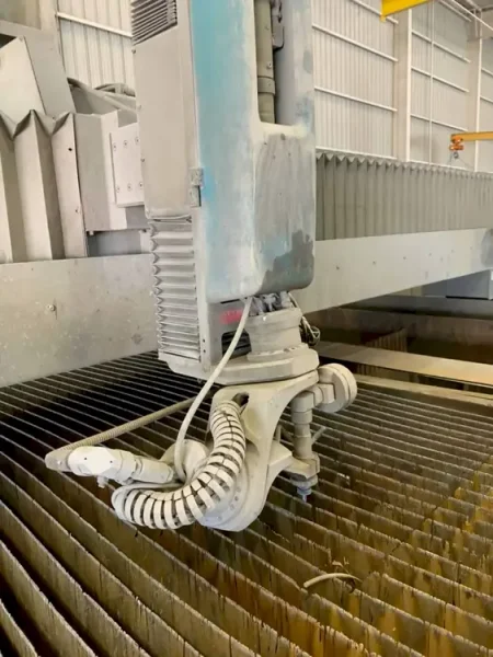 2011 FLOW WMC2 4060 | Waterjet Cutters