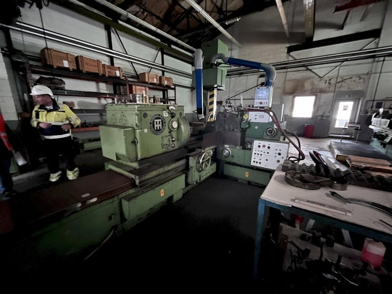 HERKULES  WS300 ROLL GRINDER WITH CROWNING