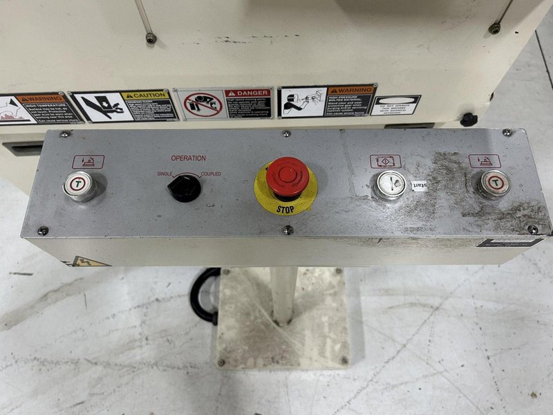 Nissei Used ST20-5A Vertical Injection Molding Machine, 20 Ton, 460V, 35 ccm.