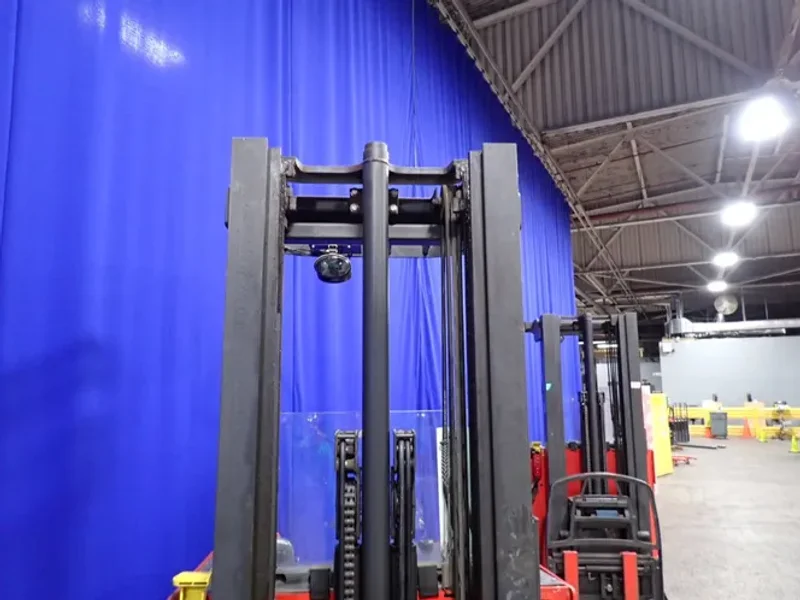 Raymond 3000 Lbs Electric Stand Up Fork Lift - Easi R30tt