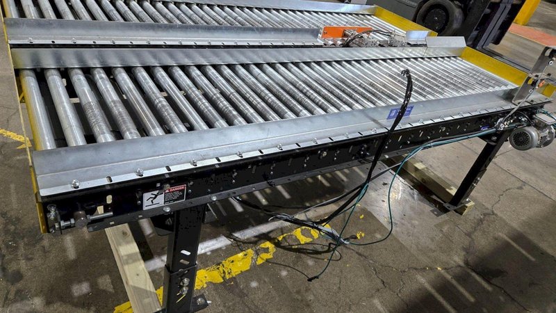 INDUSTRIAL KINETICS Dual-Lane 23.5″ Roller Conveyor 9ft Long USED