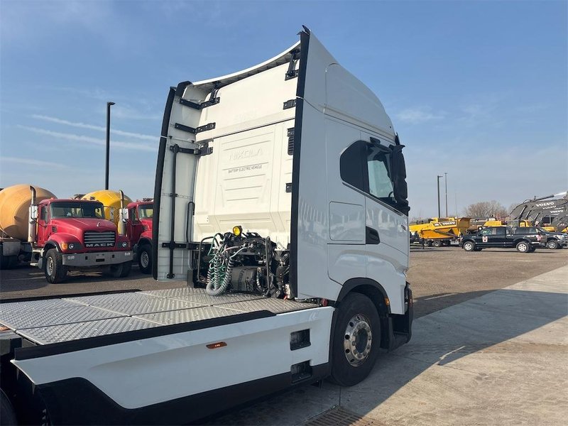 2022 Nikola Trebev 1N9APB1A0N2393013