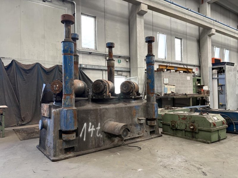 KIESERLING VRM 220 TUBE STRAIGHTENER - Precision Straightening Machine