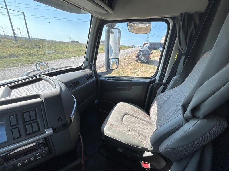 2024 Volvo VNL64T860 4V4NC9EH1RN650847