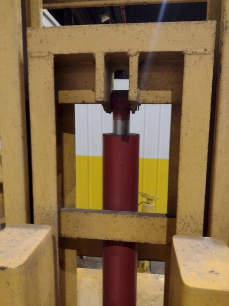 3,000 LBS GREEN VALLEY DOUBLE LEVEL MODEL #2332 DIE CHANGOVER CART: YOBRO #24611