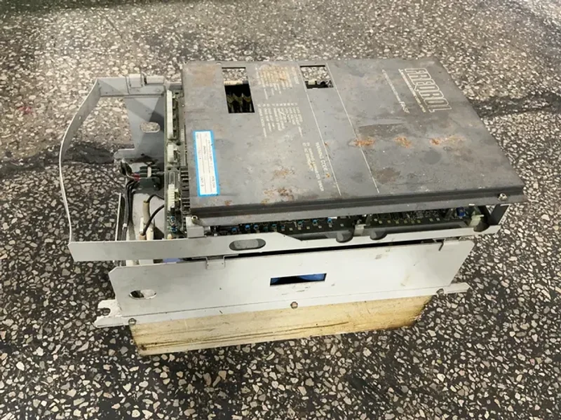 MITSUBISHI ELECTRIC CORP. FREQROL AC SPINDLE CONTROLLER  -  FR-SF-2-11KP-TC