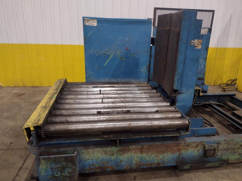20,000 LBS BRANER HYDRAULIC COIL UPENDER WITH POWER FEED CONVEYOR: YOBRO #25238