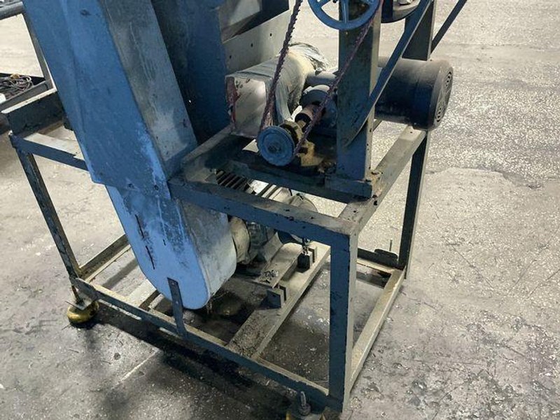 GEHL BROS. MFG. CO. 25 HP HAMMER MILL / FEED GRINDER  -  55