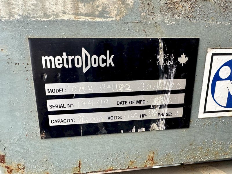 30,000 LB METRODOCK HYDRAULIC SCISSOR LIFT TABLE: STOCK #79256