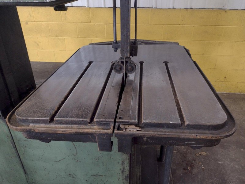 26&quot; DOALL MODEL #26-4 CONTOUR-MATIC VERTICAL HIGH SPEED BAND SAW: STOCK 18313