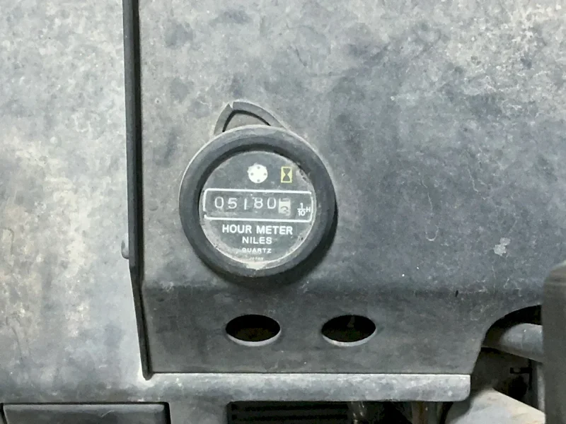 KOMATSU 15400 LBS PROPANE FORKLIFT  -  FG70-5