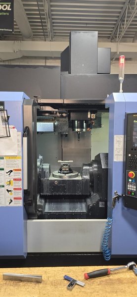 Doosan DNM350/5AX VMC, 2021 – Renishaw Probe, Chip Conveyor, TSC