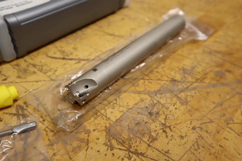 Iscar HM390 ETP D1.00-3-C1.0-B 90 Degree Indexable End Mill for TPKT1003 Inserts, Cylindrical, Right Hand (5pcs) ***ALL NEW***- Auction Item