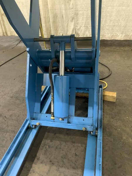 3000 LBS LIFT PRODUCTS SCISSOR LIFT TABLE: STOCK #80889